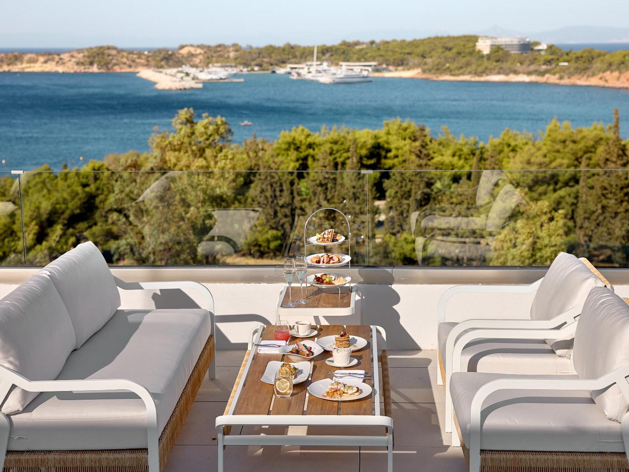 Hotel The Roc Club, A Grecotel To Live